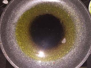 【东北】芽菜猪肉水煎包的做法步骤:16