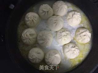 【东北】芽菜猪肉水煎包的做法步骤:19