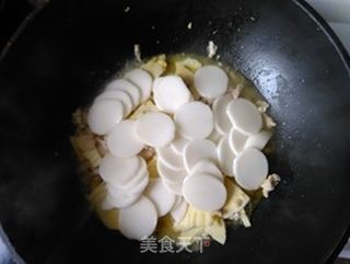 【上海】荠菜炒年糕的做法步骤：8