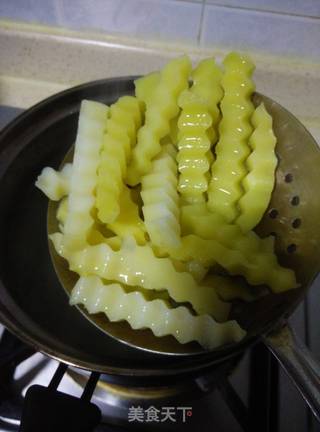 【四川】狼牙土豆的做法步骤:2
