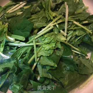 【广东】蒜蓉菠菜的做法步骤：3