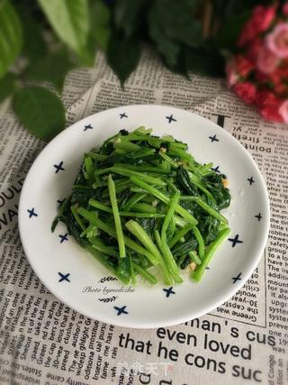 【广东】蒜蓉菠菜的做法步骤：6