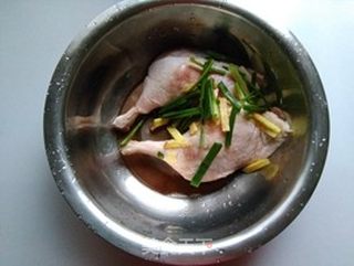 【上海】酱鸭腿的做法步骤:2