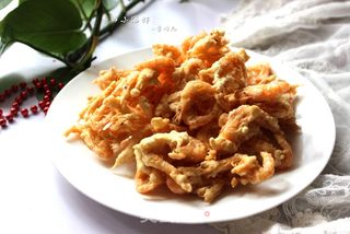 【临沂】酥炸黄金小海虾的做法步骤:7