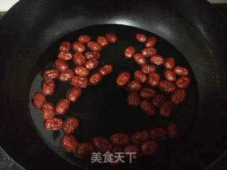 【天津】花样枣馒头的做法步骤:3