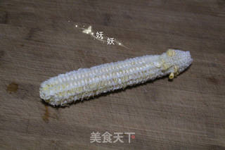 玉米清香竹荪排骨汤的做法步骤:3