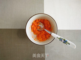 【东北】咸蛋黄炒饭的做法步骤:4
