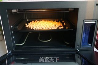 【北京】糖霜花生的做法步骤：1