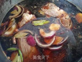 【东北】红焖羊腿的做法步骤:4