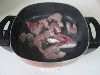 【湖北】财鱼焖藕的做法步骤:4
