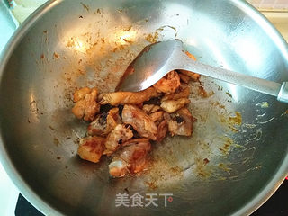 【东北】鸡腿烧莴笋胡萝卜的做法步骤:3