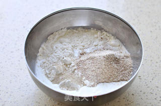 迷你燕麦红枣小馒头的做法步骤:6