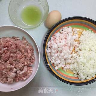 【江苏】红烧狮子头的做法步骤:2