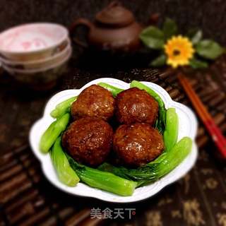 【江苏】红烧狮子头的做法步骤:9