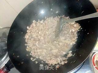 肉丁拌面酱的做法步骤:2