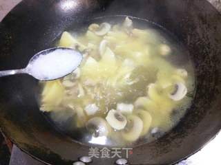 【常熟】冬笋蘑菇鸡丝汤的做法步骤:9
