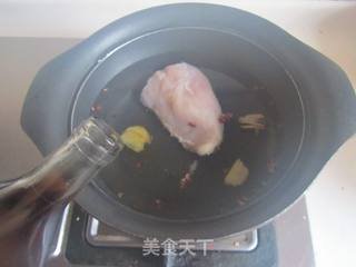 【湖北】木耳虫草花拌鸡丝的做法步骤:2
