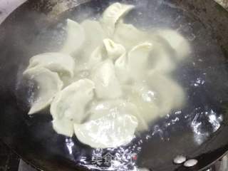【苏州】荠菜蘑菇鲜肉水饺的做法步骤:9