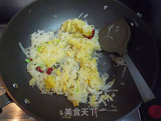 【东北】酸菜白肉的做法步骤:10