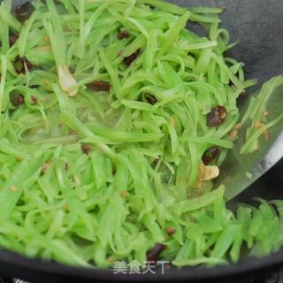 麻辣莴笋丝的做法步骤:5