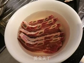 【山西】洋葱煎牛仔排的做法步骤：2