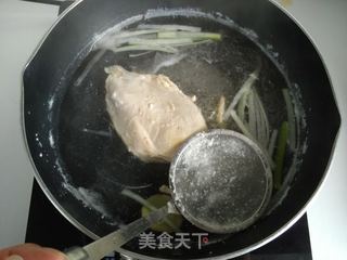 【四川】麻辣鸡丝的做法步骤:2