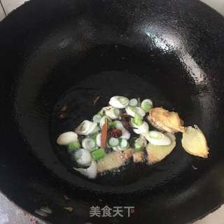 【辽宁】小鸡炖蘑菇的做法步骤:2