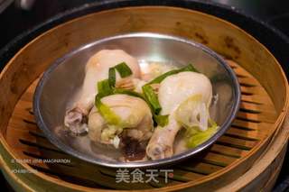 厨房小白的鸡年菜:响油香葱鸡腿 的做法步骤:3