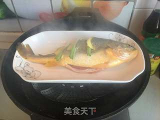 【江苏】清蒸黄花鱼的做法步骤:3