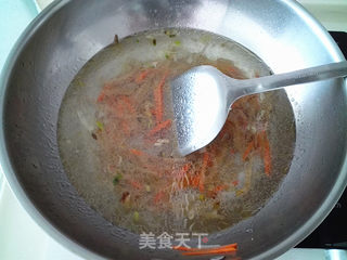 【东北】榨菜肉丝汤的做法步骤：7