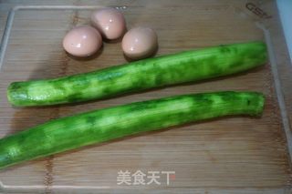 【北京】鸡蛋炒丝瓜的做法步骤：1