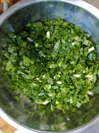 【山东】荠菜煎饺的做法步骤:3
