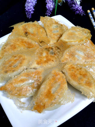 【山东】荠菜煎饺的做法步骤:12