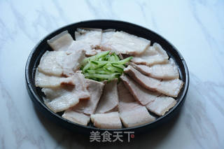 【四川】蒜泥白肉的做法步骤:7