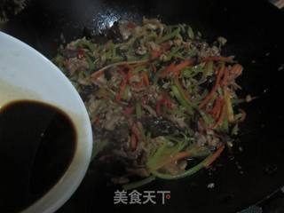 【四川】鱼香肉丝的做法步骤：8