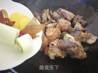 【烟台】红烧羊肉的做法步骤:7