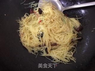 【四川】酸辣土豆丝的做法步骤:4