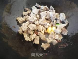【烟台】红烧牛肉的做法步骤：7