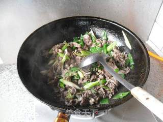 【东北】葱爆羊肉的做法步骤：10