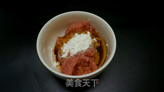 酸菜香菇鸡蛋炒饭的做法步骤：3