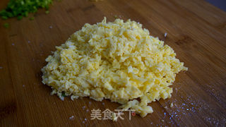 酸菜香菇鸡蛋炒饭的做法步骤：9