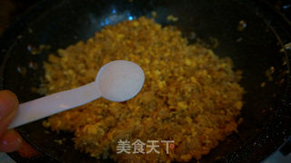 酸菜香菇鸡蛋炒饭的做法步骤:15