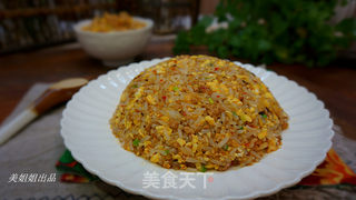 酸菜香菇鸡蛋炒饭的做法步骤：18