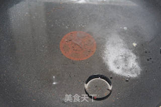 【辽宁】花生凉拌茼蒿菜的做法步骤:3