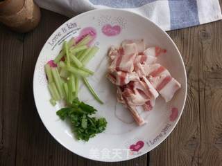 【闽南】香菇煸肉的做法步骤:2