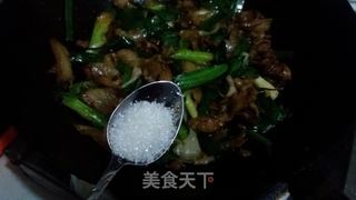 【四川】蒜苗回锅肉的做法步骤：7