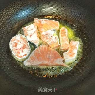 【广东】香煎三文鱼配牛油果酱意面的做法步骤:9