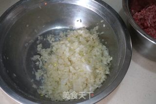 【北京】牛肉洋葱水饺的做法步骤：4