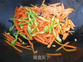 【烟台】胡萝卜炒豆芽的做法步骤:5