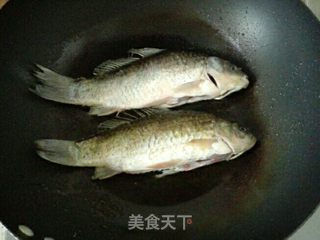 【天津】鲫鱼豆腐汤的做法步骤:3